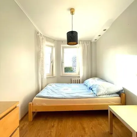 Lelewela Street Pkp Вроцлав